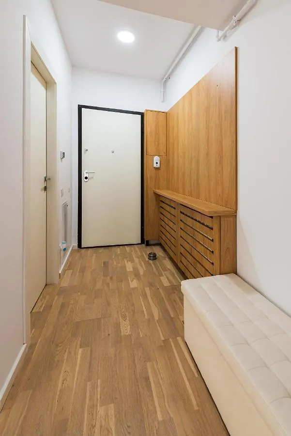Sara - Stylish Apt With Balcony Near Piata Obor Boekarest