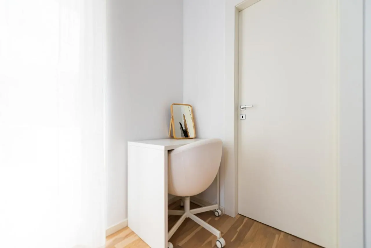 Sara - Stylish Apt With Balcony Near Piata Obor Bucureşti Apartament