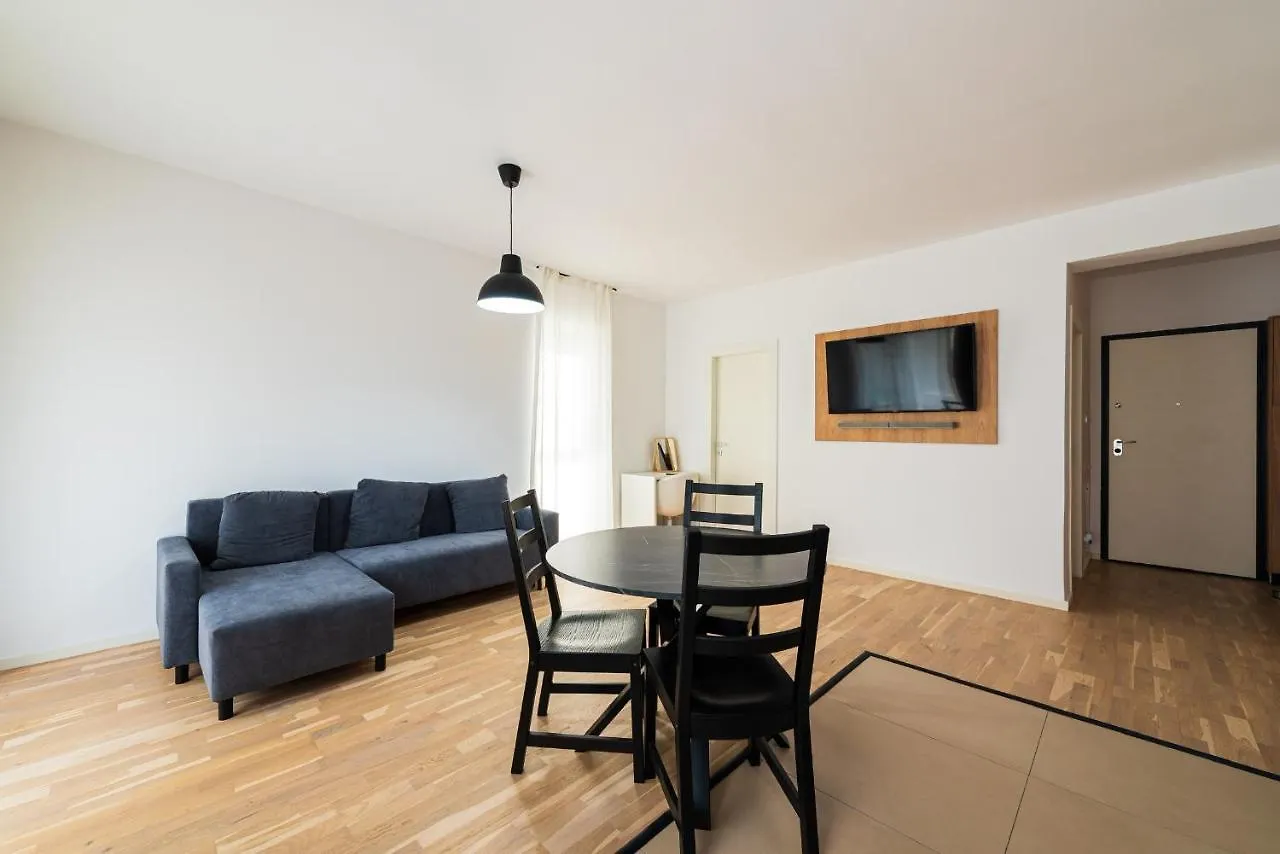 Sara - Stylish Apt With Balcony Near Piata Obor Bucureşti 0*,  România