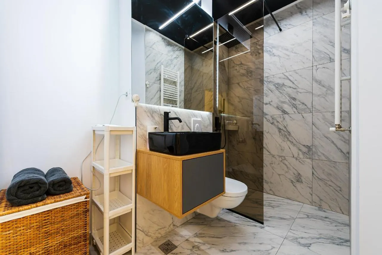 Apartament Sara - Stylish Apt With Balcony Near Piata Obor Bucureşti