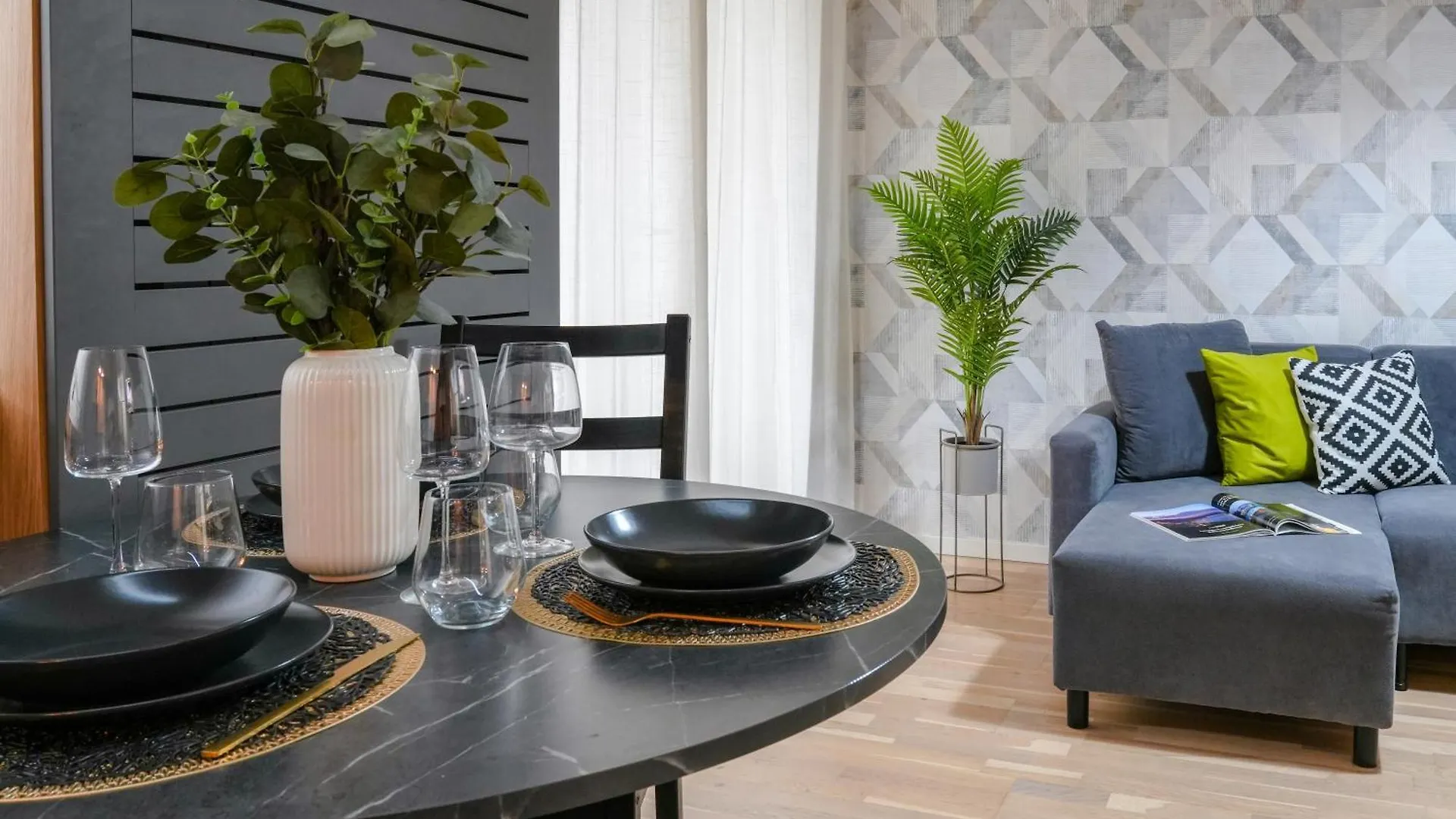 Sara - Stylish Apt With Balcony Near Piata Obor Bucureşti România