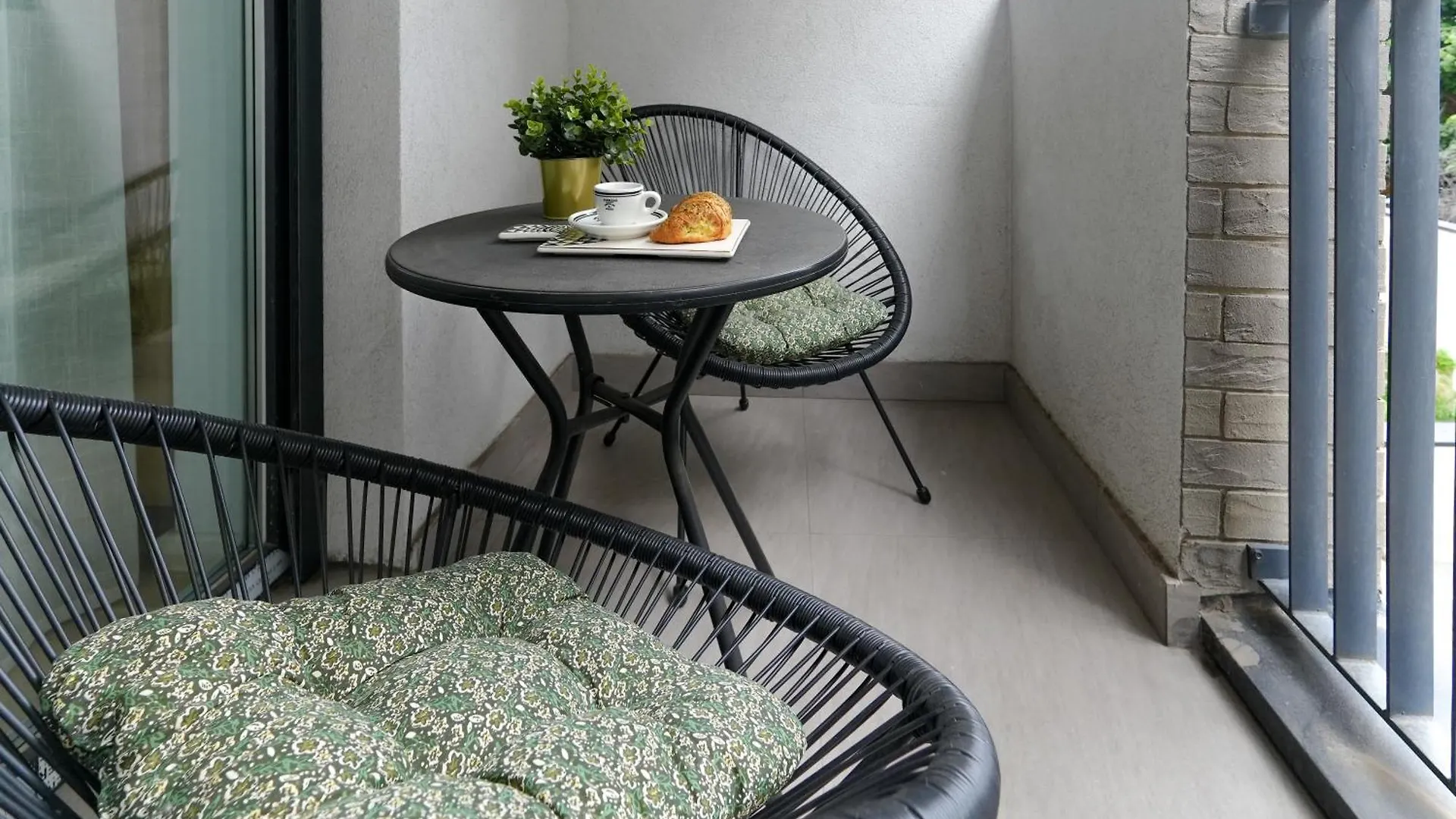 Apartament Sara - Stylish Apt With Balcony Near Piata Obor Bucureşti România