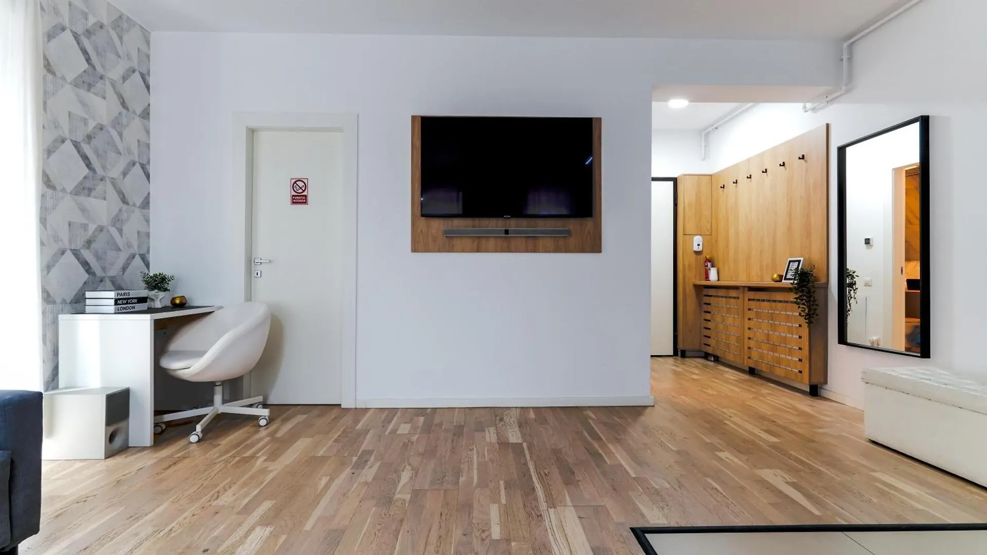 Sara - Stylish Apt With Balcony Near Piata Obor 부쿠레슈티 0*,